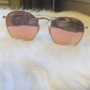 Ray ban round rose gold flash lense sunglasses